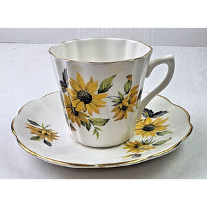 Vintage Queen Anne England Sunflower Bone China Tea Cup & Saucer Set #8592
